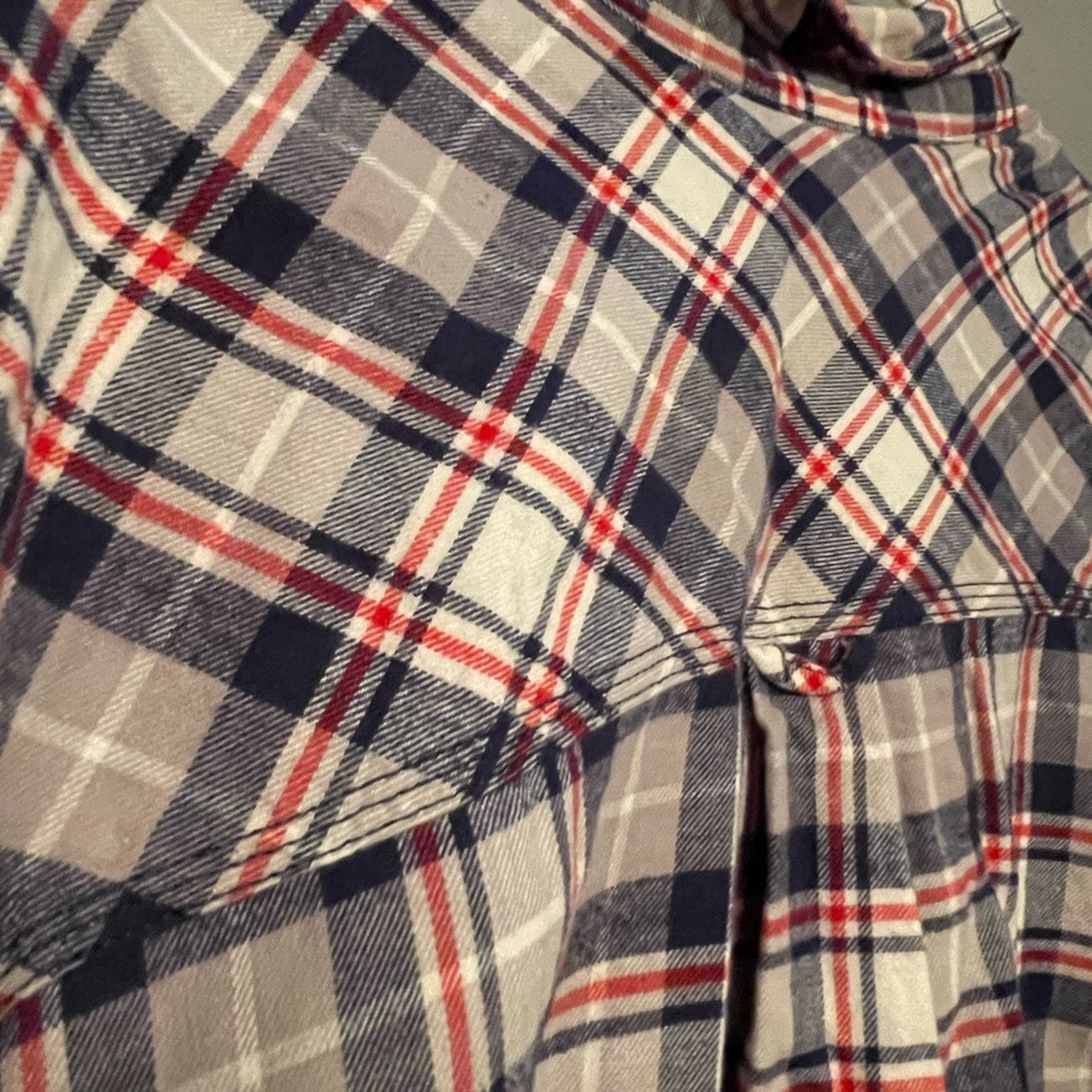 Cropped Flannel - Picture 4 of 5